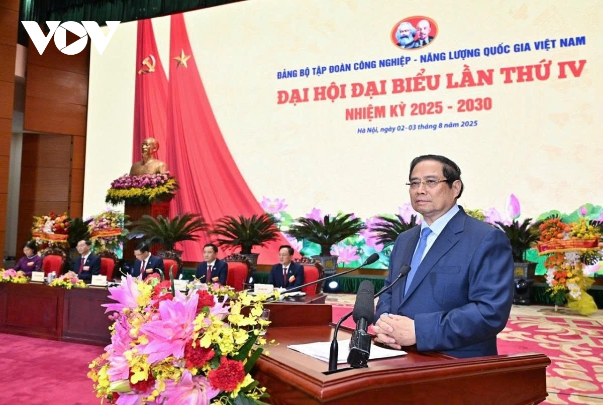 Petrovietnam urged to become one of Southeast Asia’s top five enterprises